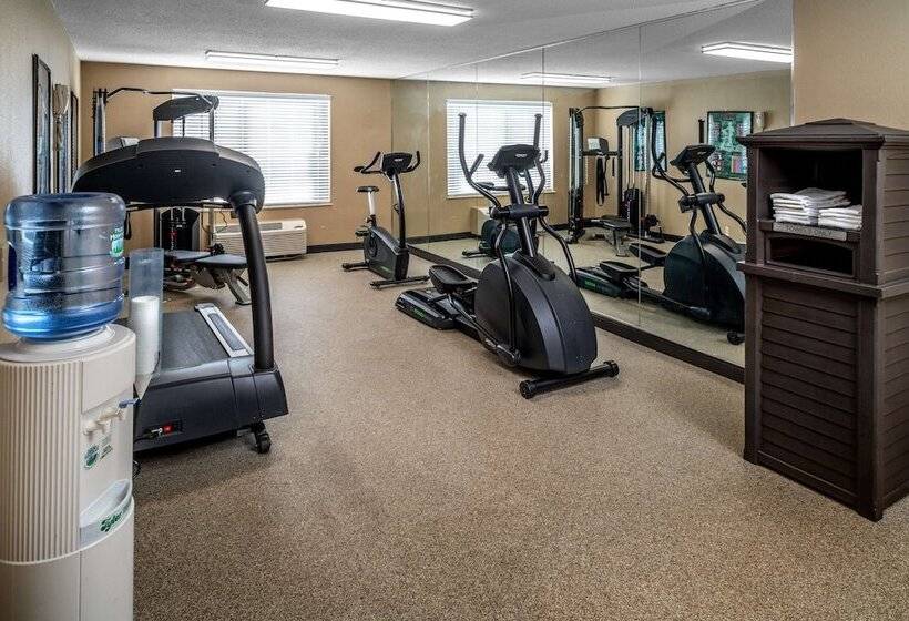 בית מלון כפרי Best Western Huntington Mall Inn