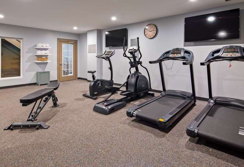 هتل Best Western Plus Landmark Inn