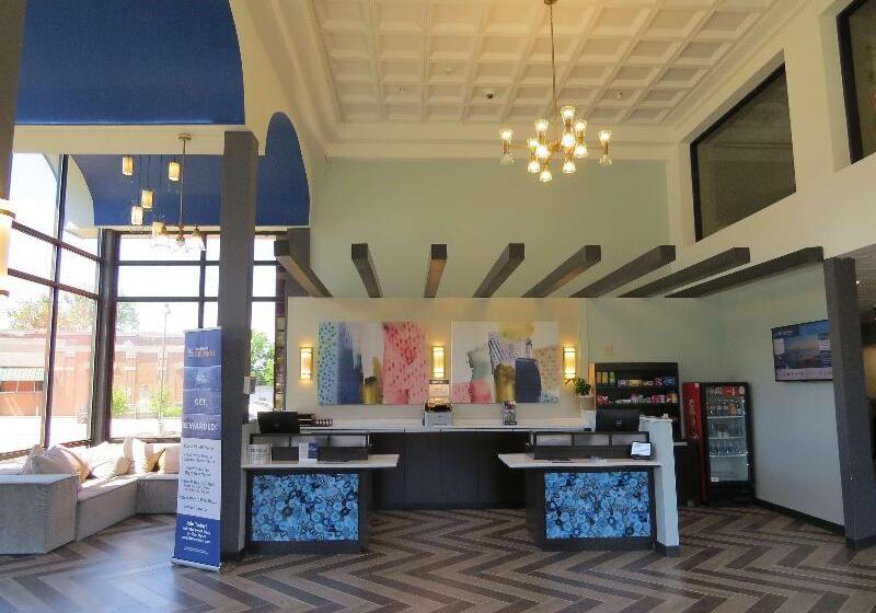 호텔 Best Western Plus Landmark Inn