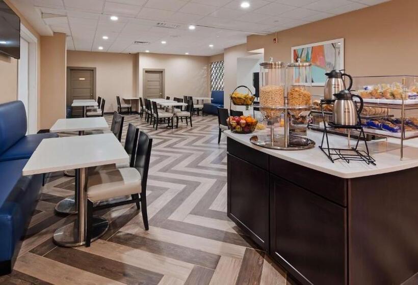 호텔 Best Western Plus Landmark Inn