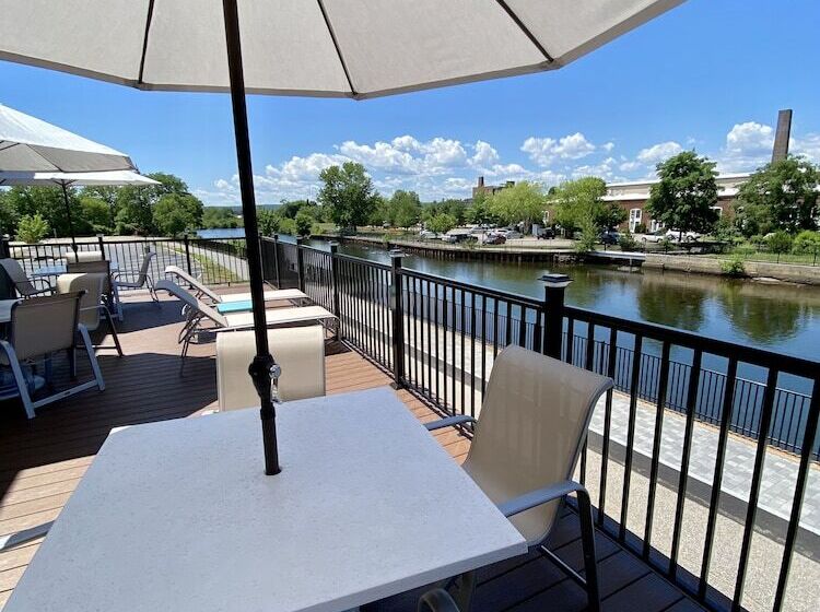 호텔 Best Western Plus Landmark Inn