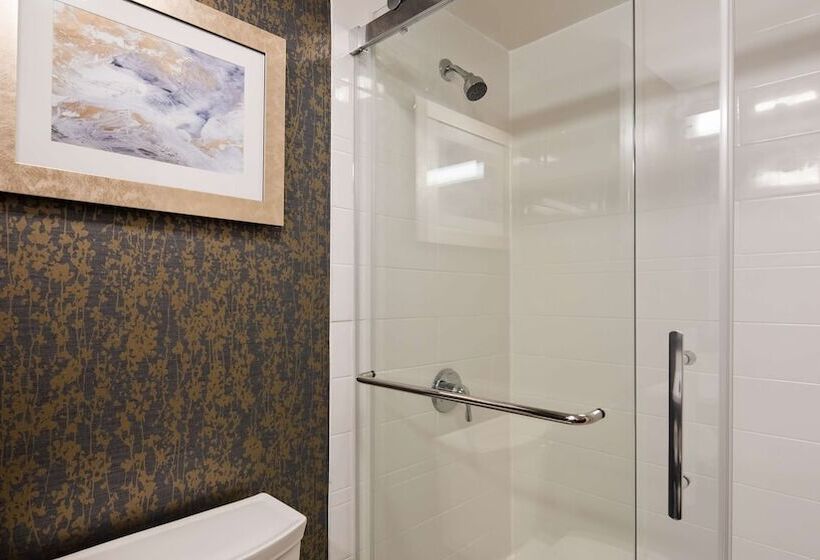 호텔 Best Western Plus Landmark Inn