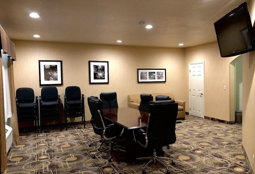 Best Western San Dimas Hotel & Suites