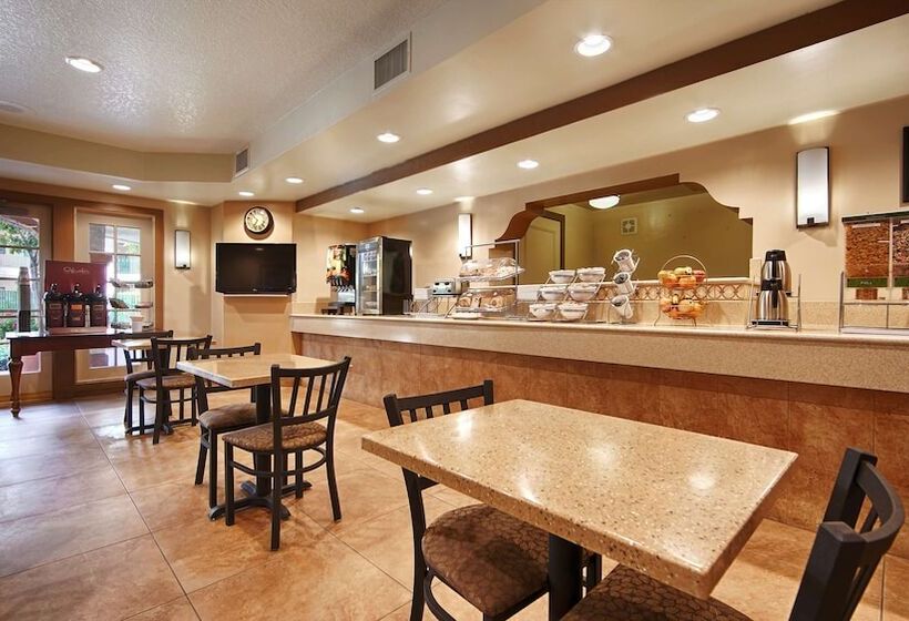 Best Western San Dimas Hotel & Suites