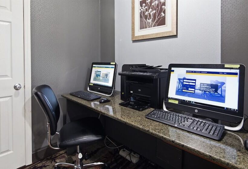 호텔 Best Western Inn At The Rochester Airport