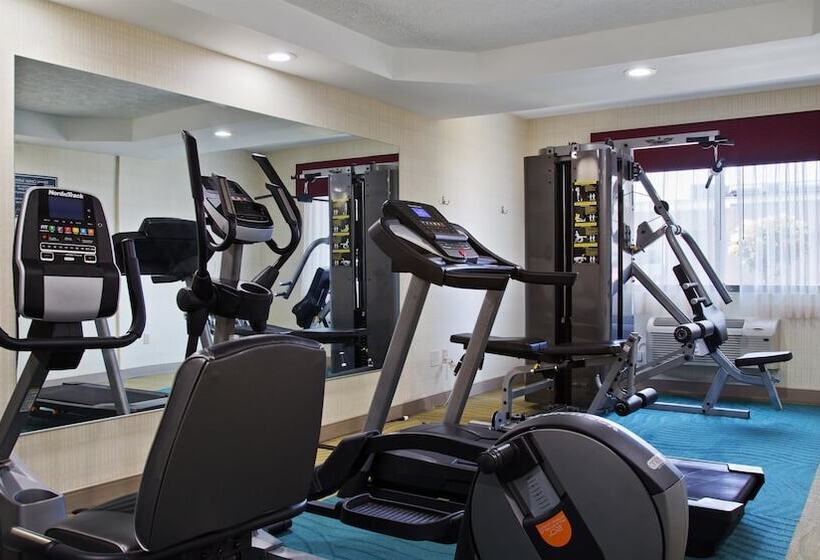 호텔 Best Western Inn At The Rochester Airport