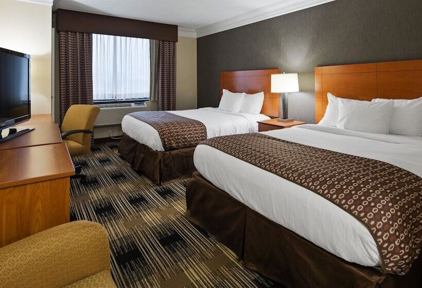 هتل Best Western Inn At The Rochester Airport