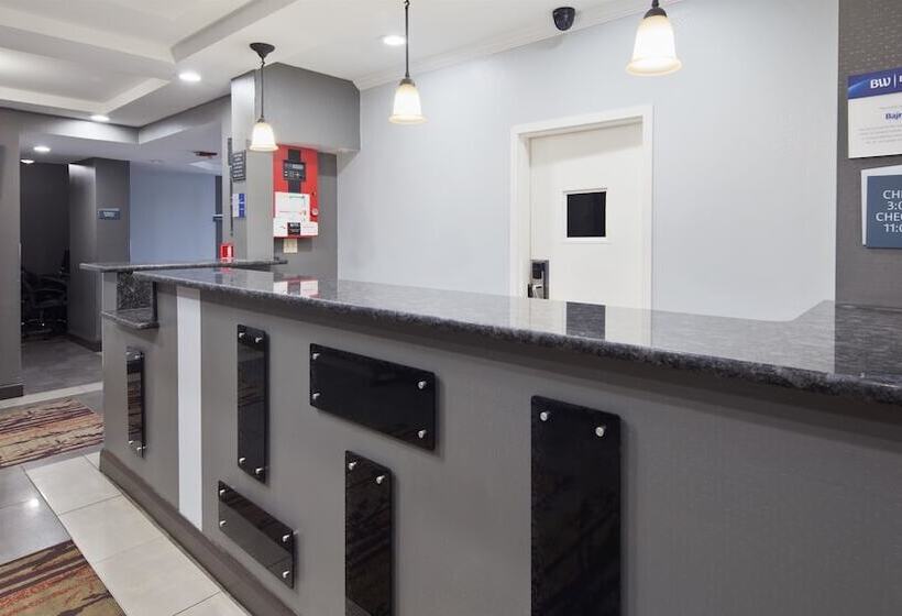 호텔 Best Western Inn At The Rochester Airport