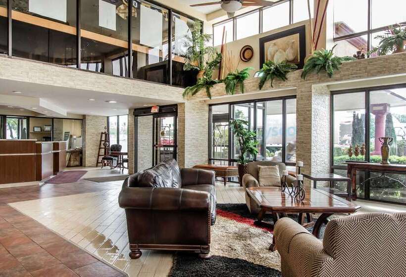 Clarion Hotel Broken Arrow   Tulsa