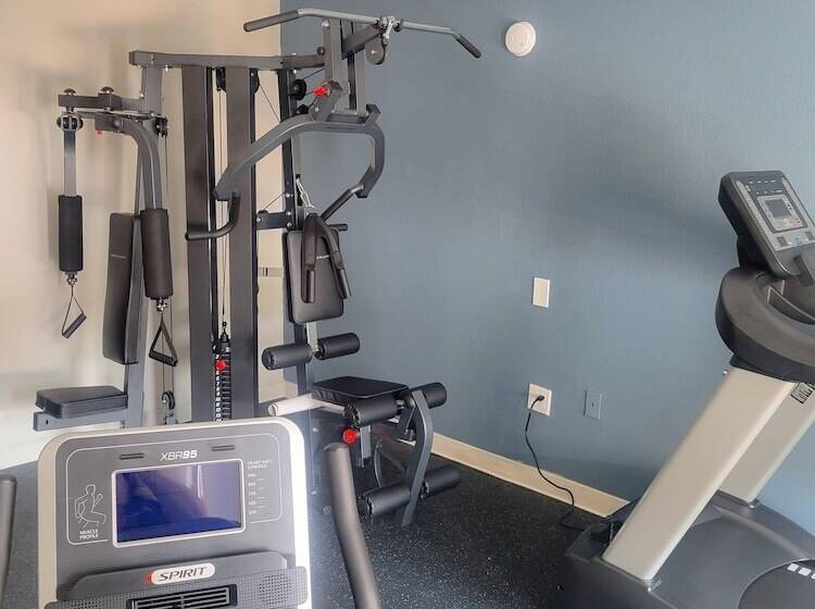 فندق Ramada By Wyndham Lumberton