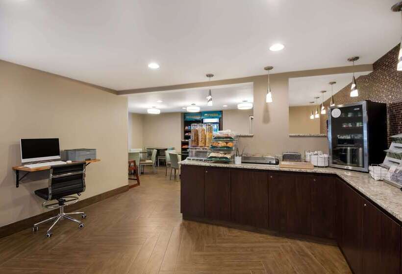 酒店 Clarion Pointe Downtown