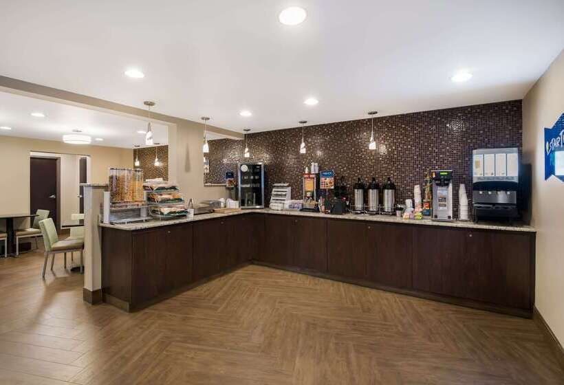 酒店 Clarion Pointe Downtown