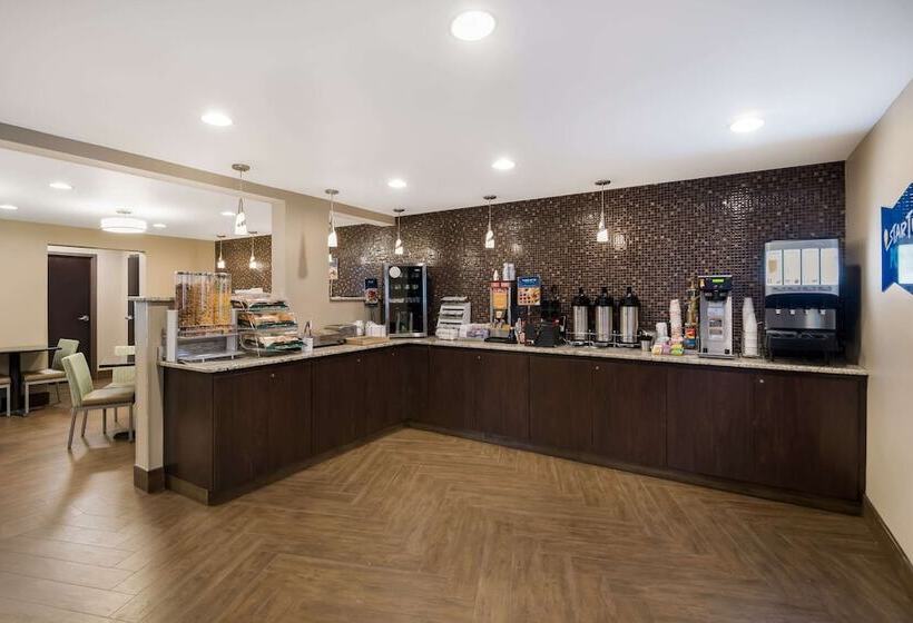 酒店 Clarion Pointe Downtown