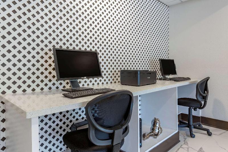 فندق Clarion Pointe Raleigh Midtown