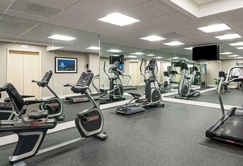 هتل Comfort Inn Ballston