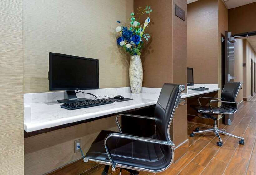 Отель Comfort Inn Binghamton I81