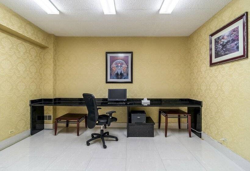 هتل Comfort Inn Convention Centerchicago O Hare Airport