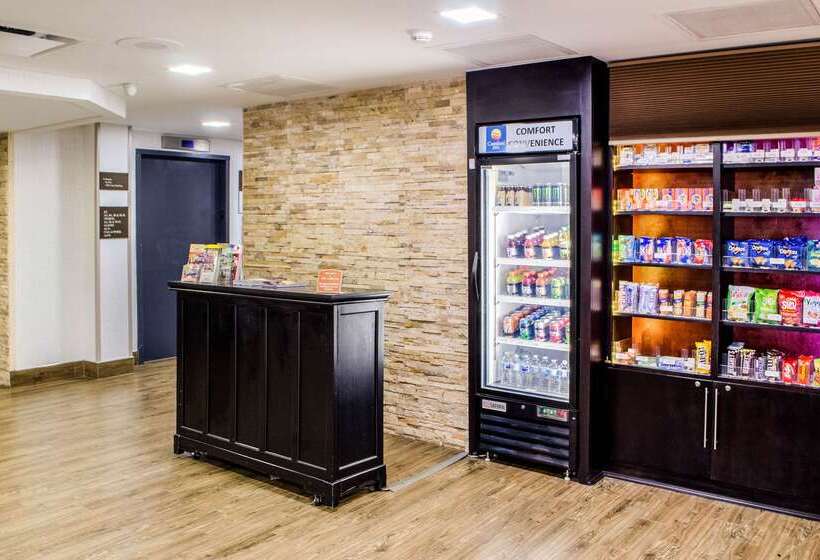 ホテル Comfort Inn Downtown Charleston