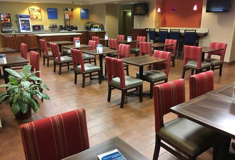 فندق Comfort Inn Fayetteville West Near Fort Liberty