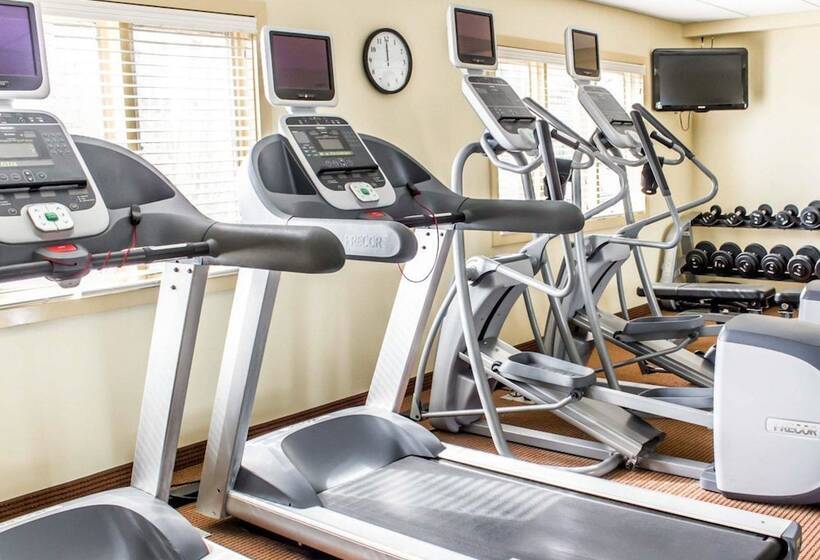 فندق Comfort Inn Fayetteville West Near Fort Liberty