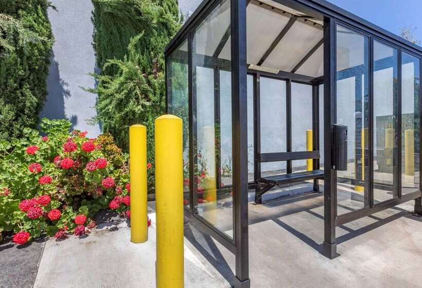 هتل The Hills Inn Eagle Rock   Near Old Town Pasadena