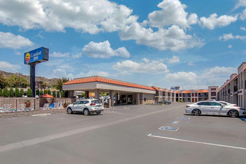 هتل The Hills Inn Eagle Rock   Near Old Town Pasadena