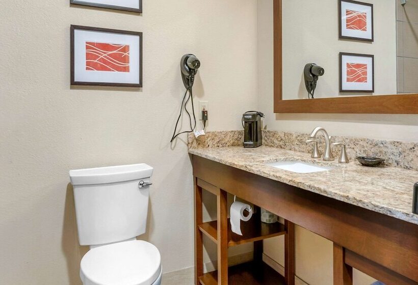 בית מלון כפרי Comfort Inn