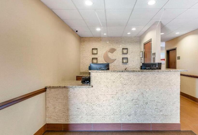 בית מלון כפרי Comfort Inn