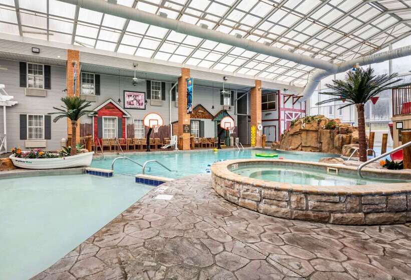 فندق Comfort Inn Splash Harbor