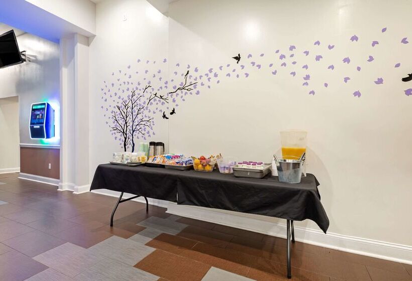 Clarion Hotel & Suites Bwi Airport North