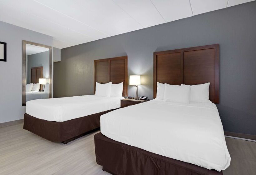 Clarion Hotel & Suites Bwi Airport North