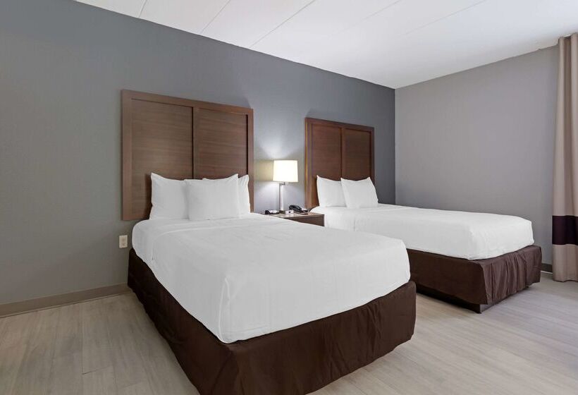 Clarion Hotel & Suites Bwi Airport North