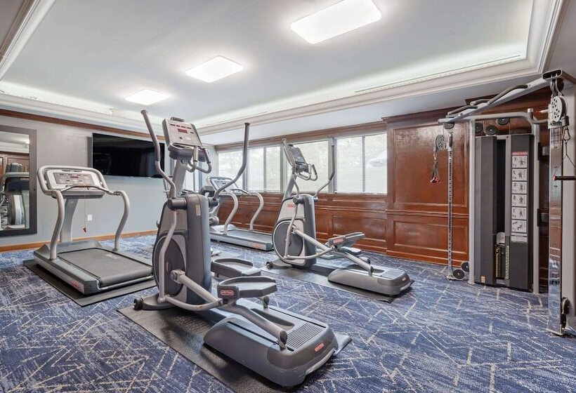 Clarion Hotel & Suites Bwi Airport North