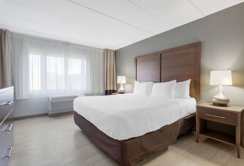 Clarion Hotel & Suites Bwi Airport North