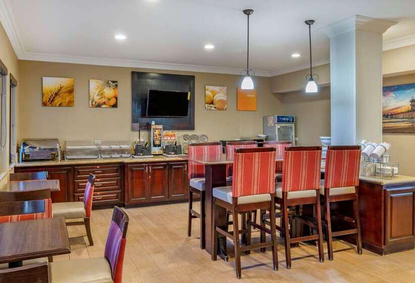 호텔 Comfort Inn & Suites Huntington Beach