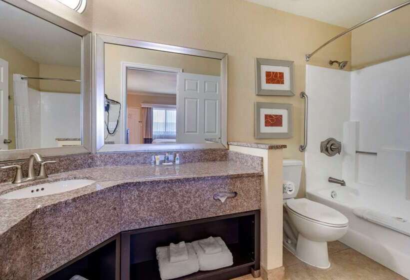 호텔 Comfort Inn & Suites Huntington Beach