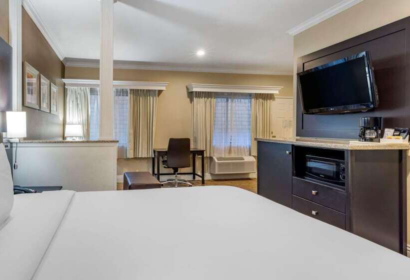 호텔 Comfort Inn & Suites Huntington Beach