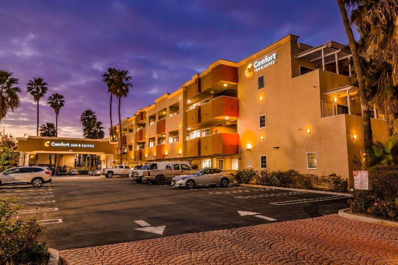 호텔 Comfort Inn & Suites Huntington Beach