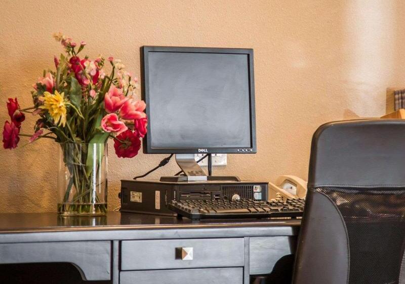 호텔 Comfort Inn & Suites Huntington Beach