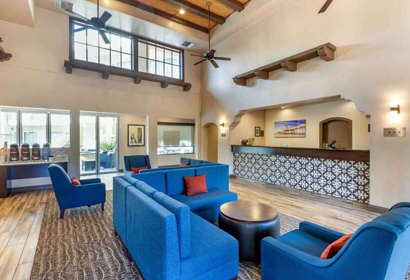 בית מלון כפרי Comfort Inn & Suites Orange County John Wayne Airport