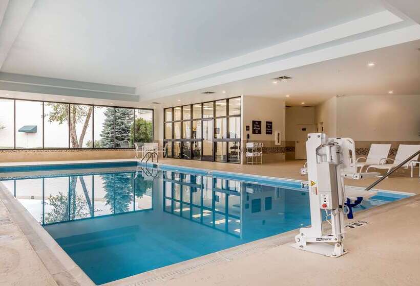 בית מלון כפרי Comfort Inn & Suites Piquanear Troyi75