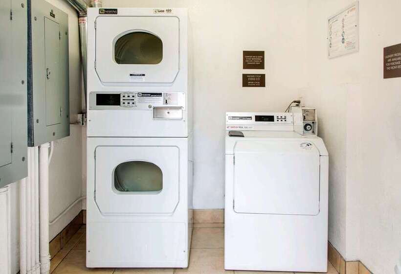 Отель Comfort Inn & Suites San Francisco Airport North