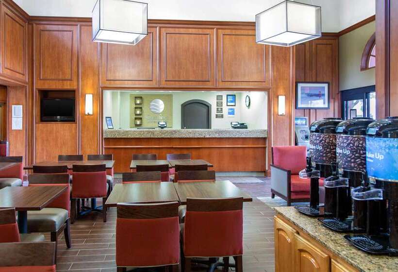 Отель Comfort Inn & Suites San Francisco Airport North