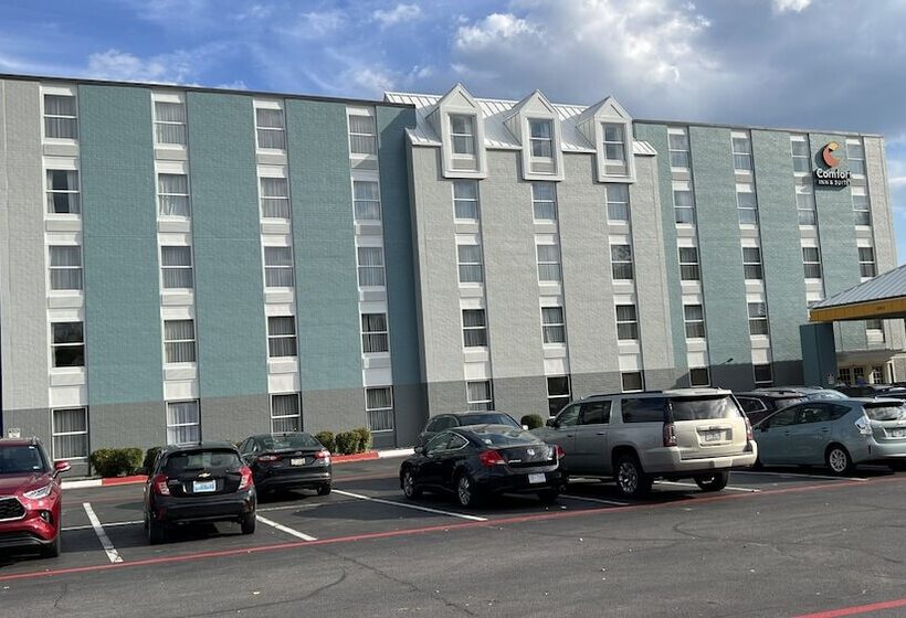 فندق Comfort Inn & Suites