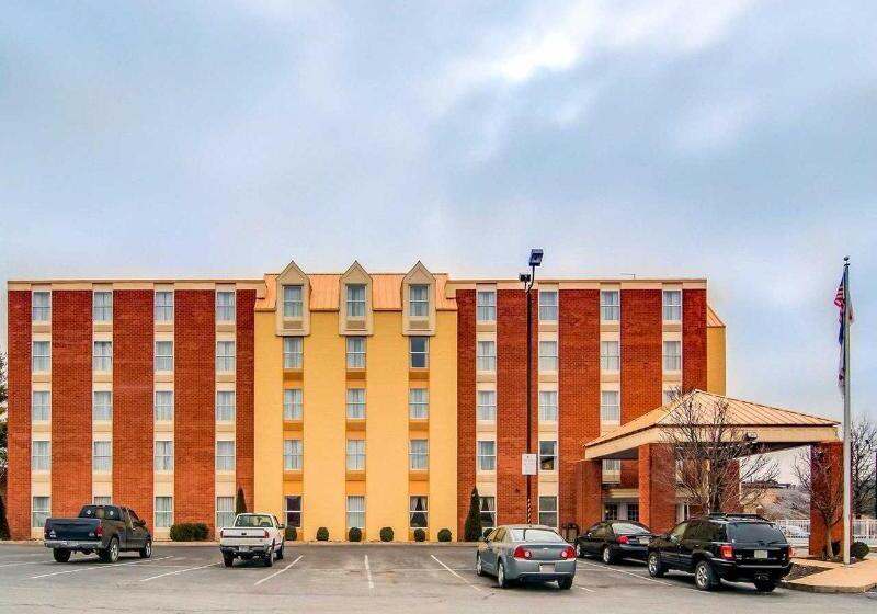 فندق Comfort Inn & Suites