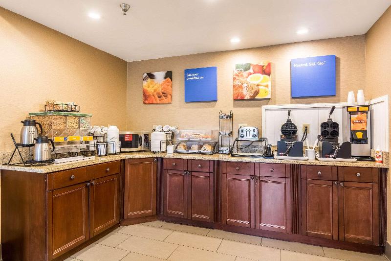 فندق Comfort Inn & Suites