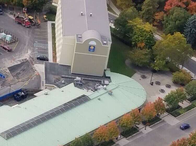 בית מלון כפרי Comfort Inn The Pointe