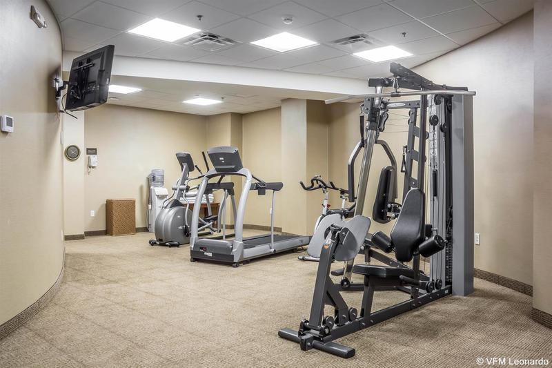 هتل Comfort Inn The Pointe