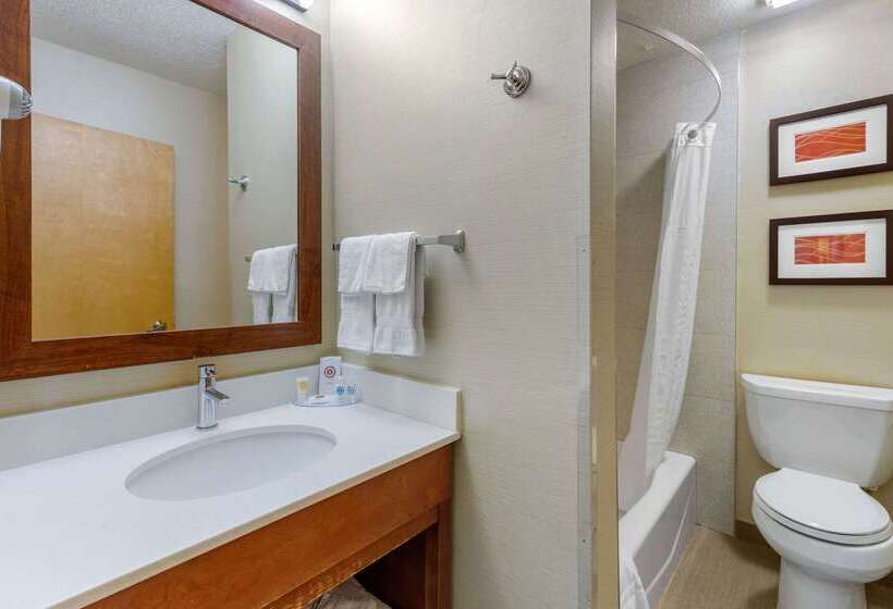 هتل Comfort Inn Rutland   Killington