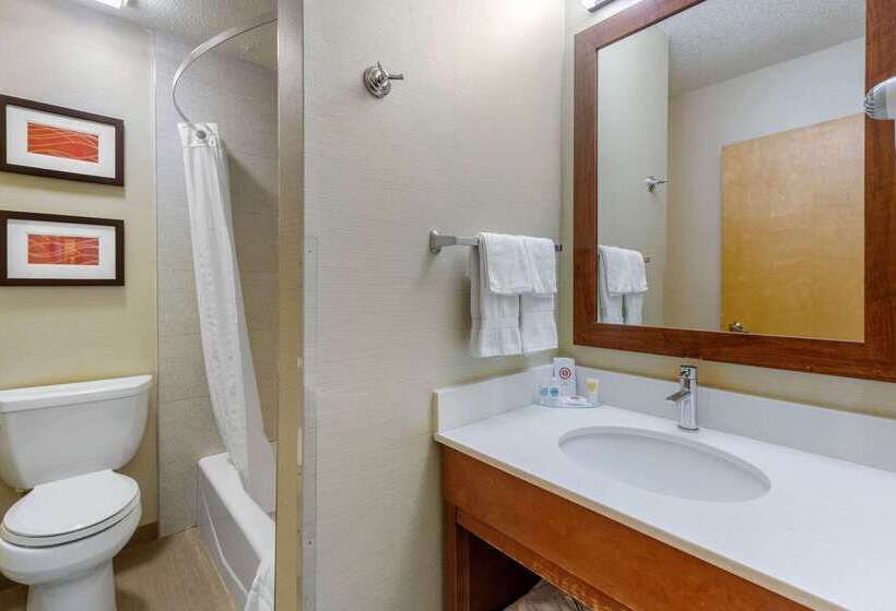 هتل Comfort Inn Rutland   Killington